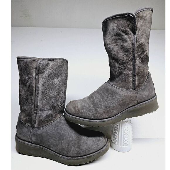 UGG Women 7 Winter Boot - Picture 10 of 10